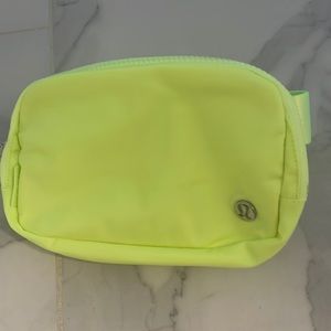 Lululemon Everywhere Belt Bag New With tags
